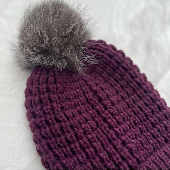 NEW Adrienne Landau Fox Fur Pom Pom Crochet Knit Faux Wool Oversized Beanie Hat main image 6